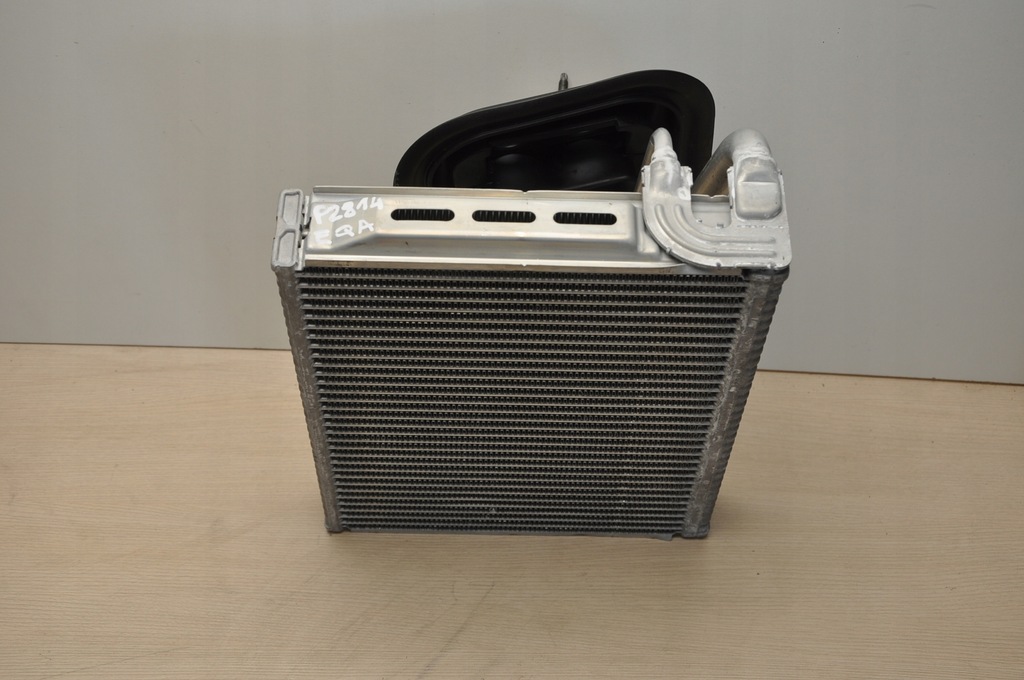 фото №4, Радиатор mercedes-benz eqa 2021 конденсатор, кондиционер a2478307800