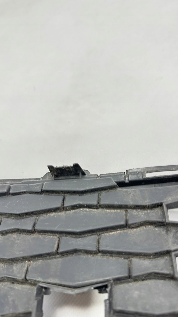 фото №16, Skoda karoq lift 2021 - решётка средняя бампера перед 57a853677c