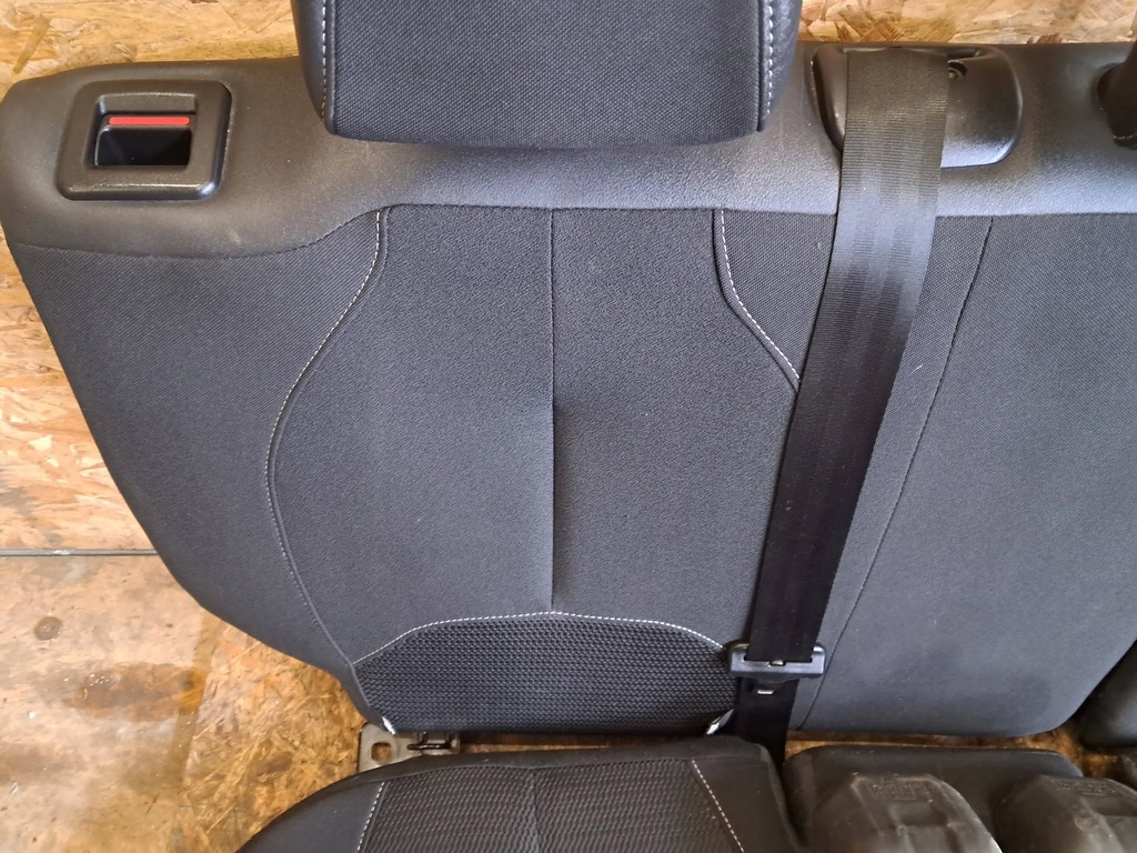 фото №9, Citroen ds3 заднє сидіння ремені задня