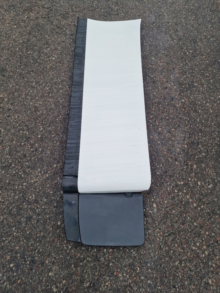 фото №1, Спойлер спойлер ветровик правая scania r 1532459