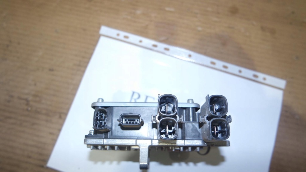 фото №3, Модуль блок управления усилителя renault twingo iii 6700003206