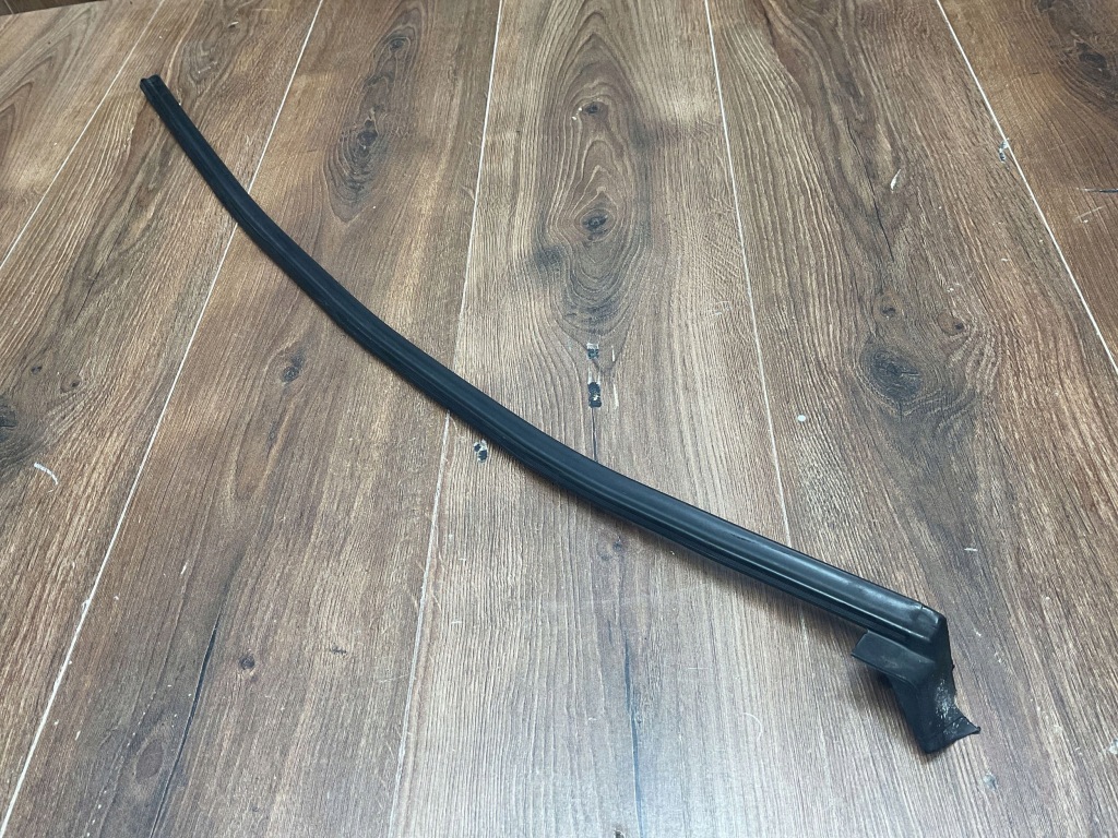 Прокладка дверь mercedes-benz sl r129 a1297201024 Оригинал