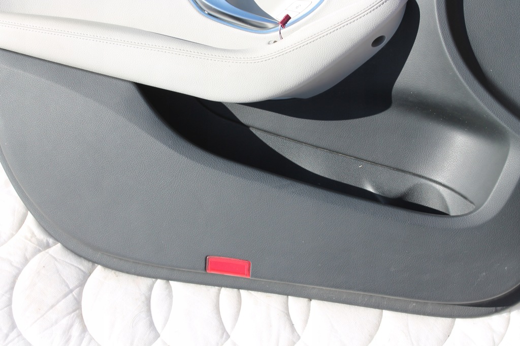 фото №4, Обшивка двері оббивка europa mercedes w205 amg