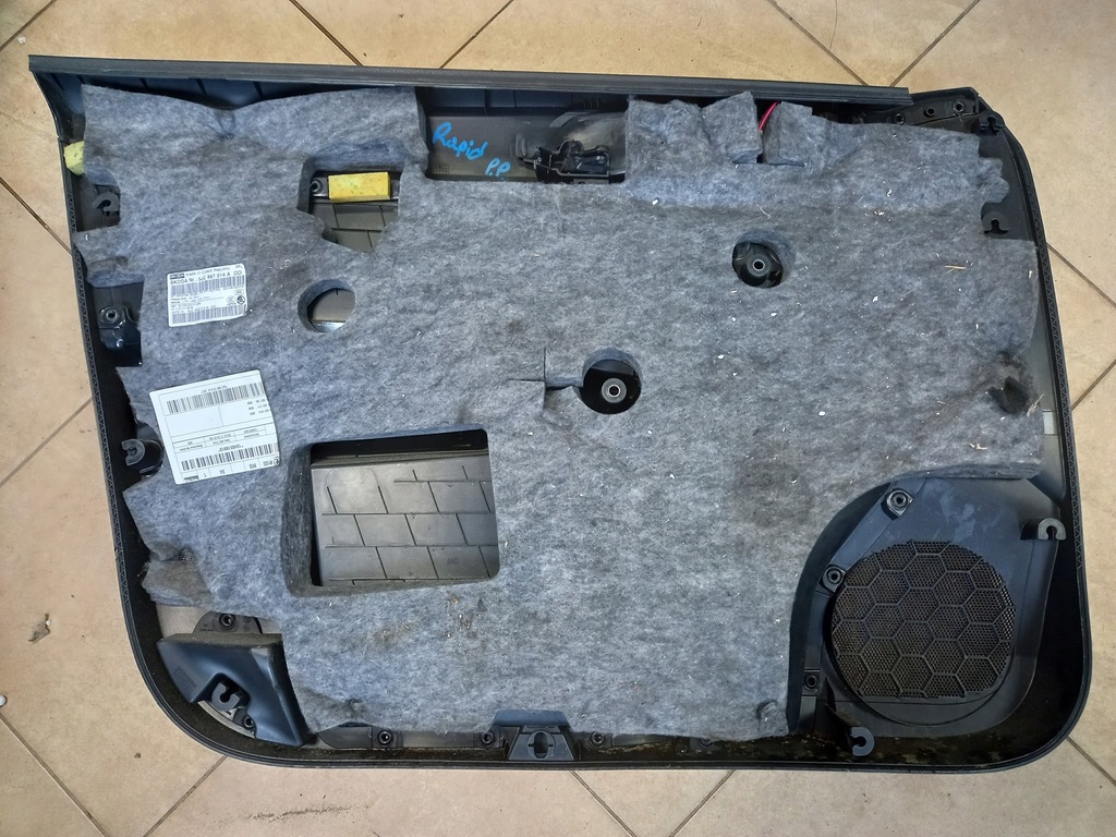 фото №2, Оббивка двері skoda rapid перед oryg.