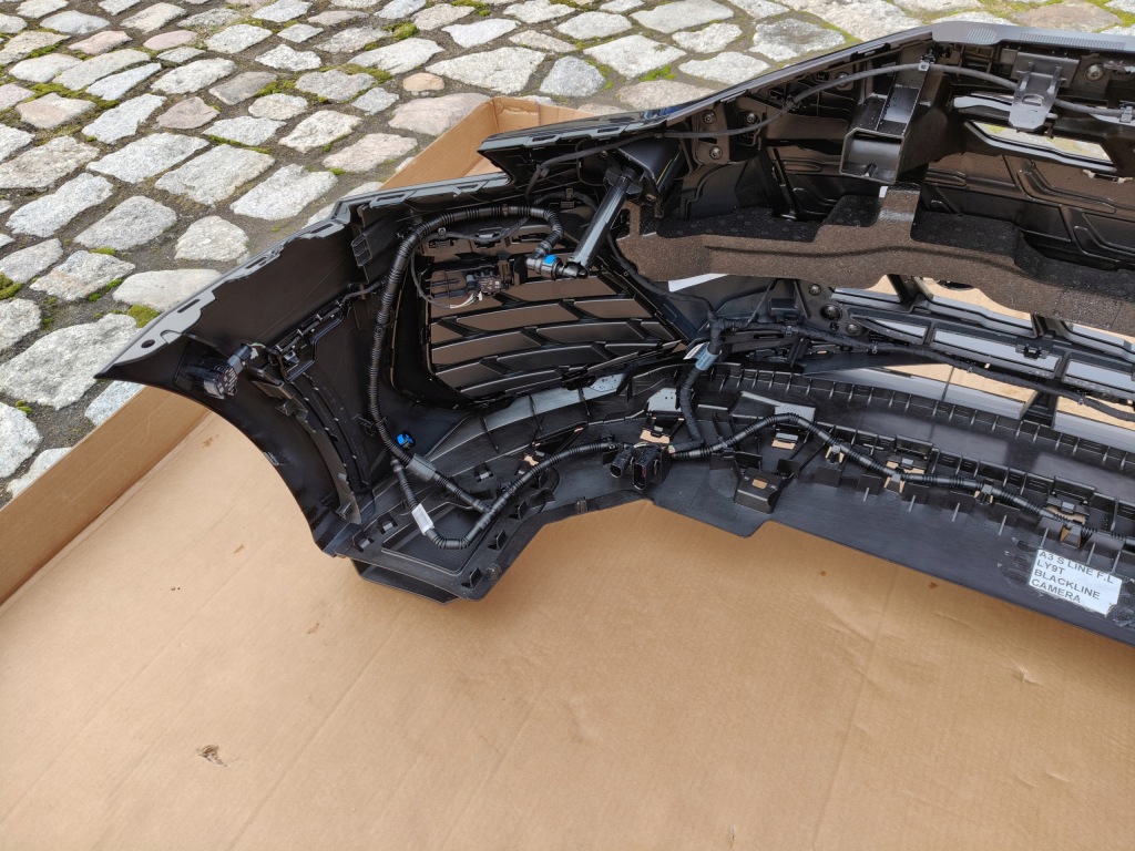 Audi a3 8y s-line facelift бампер перед новий Зі Шроту