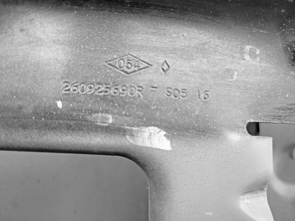 фото №9, Крила передній лівий / правий перед dacia duster 1 2010-17