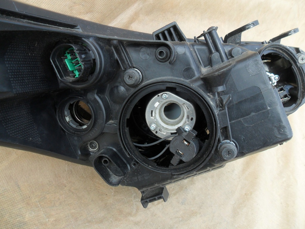 фото №13, Лампа левый перед eu 92101-a2220 kia ceed ii 2 led