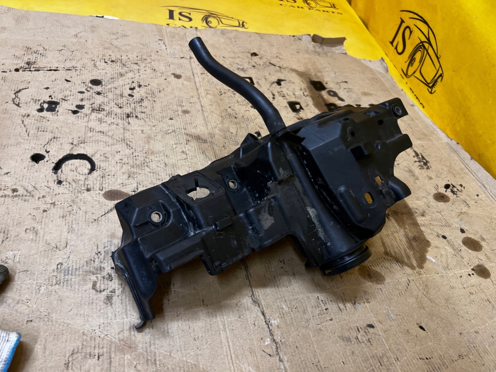 фото №1, Защита двигателя заливная горловина масла renault dacia nissan mercedes 1.5 blue dci