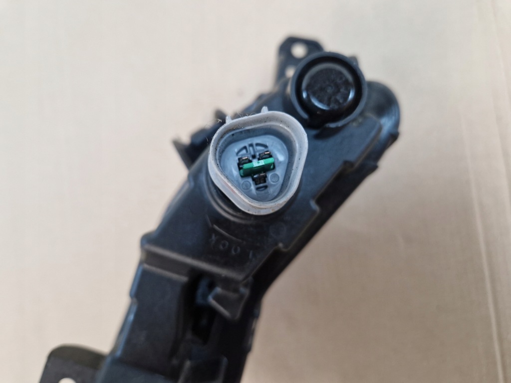 Kia e niro e-niro противотуманная фара led drl правый правая сторона оригинал  92208-q4 в Украине