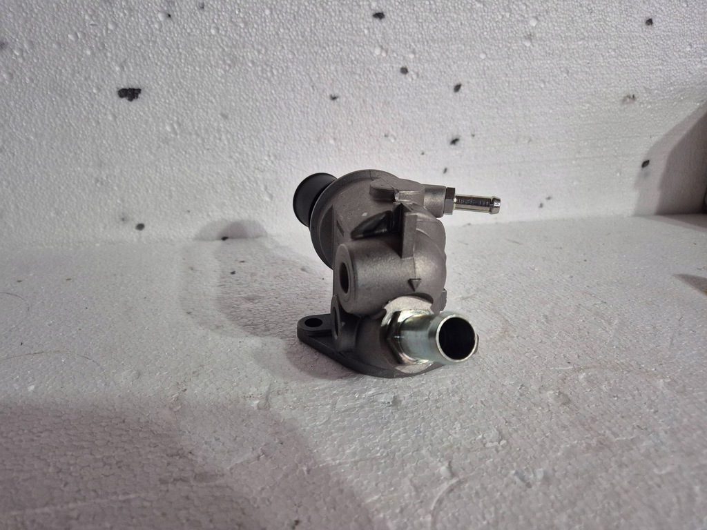 фото №6, Термостат 60663619 alfa romeo 147 1.6 16v 105km