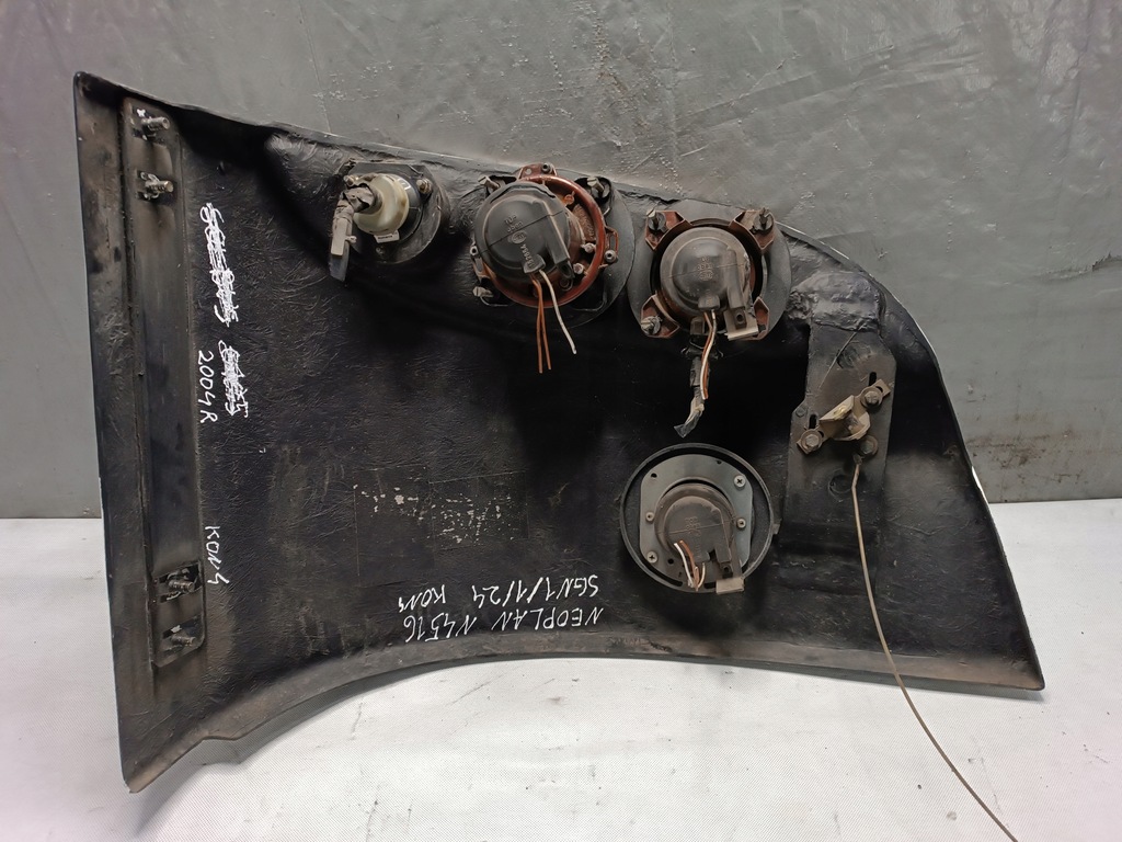 фото №8, Лампа левый перед neoplan n4516