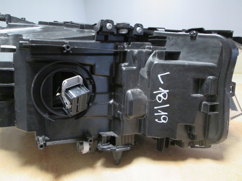 фото №8, Bmw 5 g30 g31 лампа перед левая led 7439183