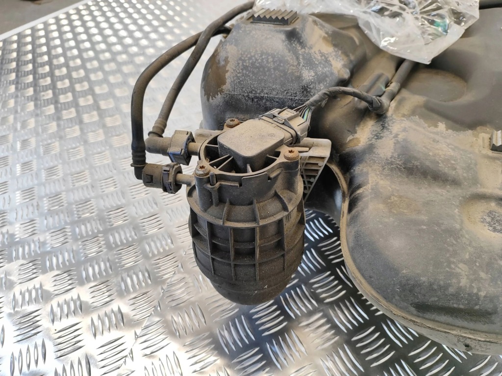 фото №9, Opel astra k 2016 бак пального