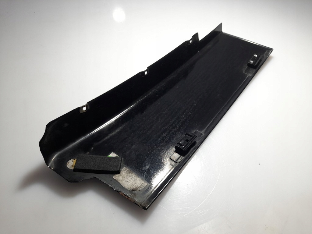 фото №7, A3 8p 3-y двері захист обшивка стійка праве 8p3853290 чорний блиск ly9b