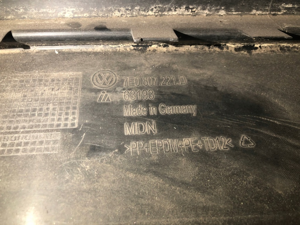 фото №16, Бампер передній vw transporter t6 7e0807221d