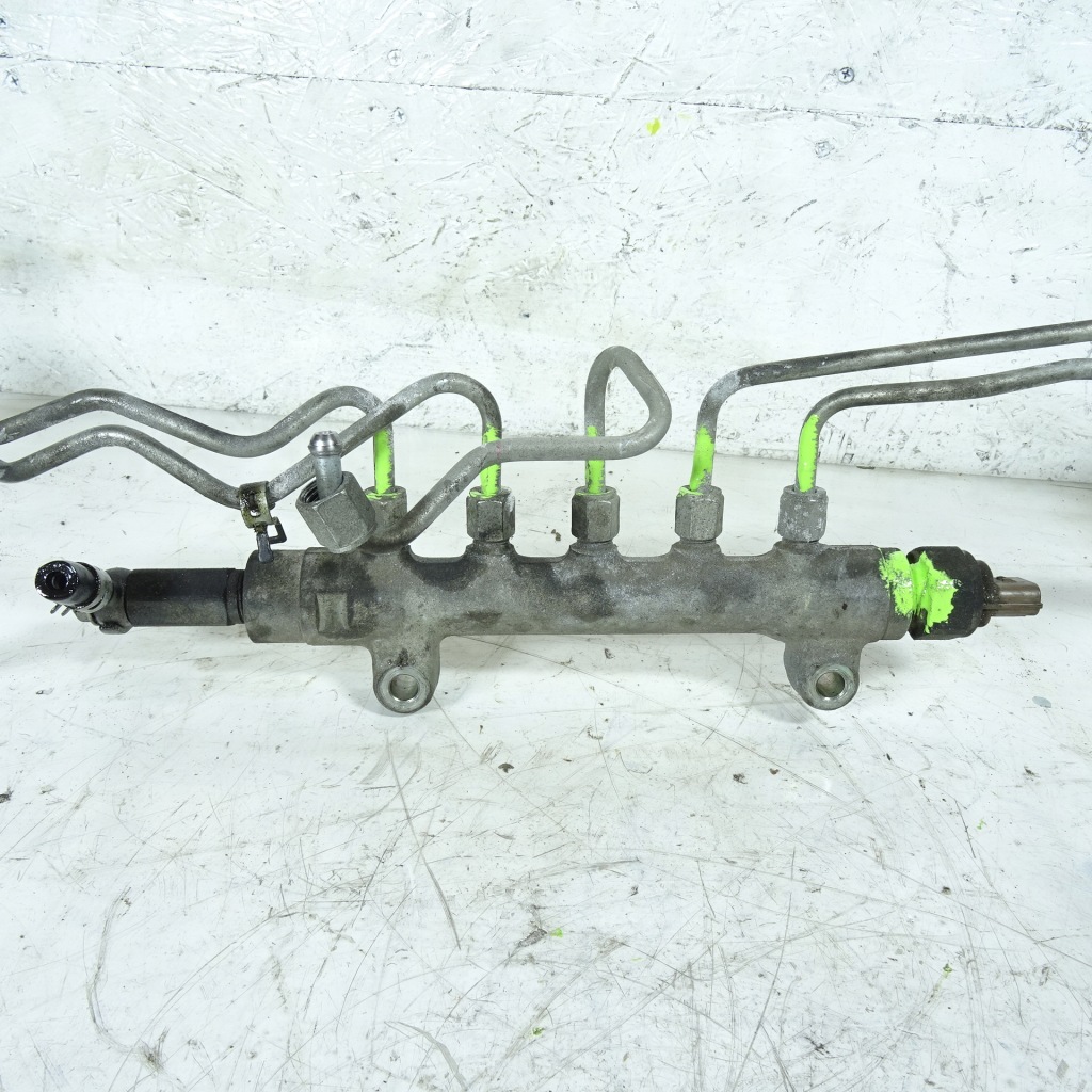 фото №2, Subaru legacy v 2.0d молдинг питающая