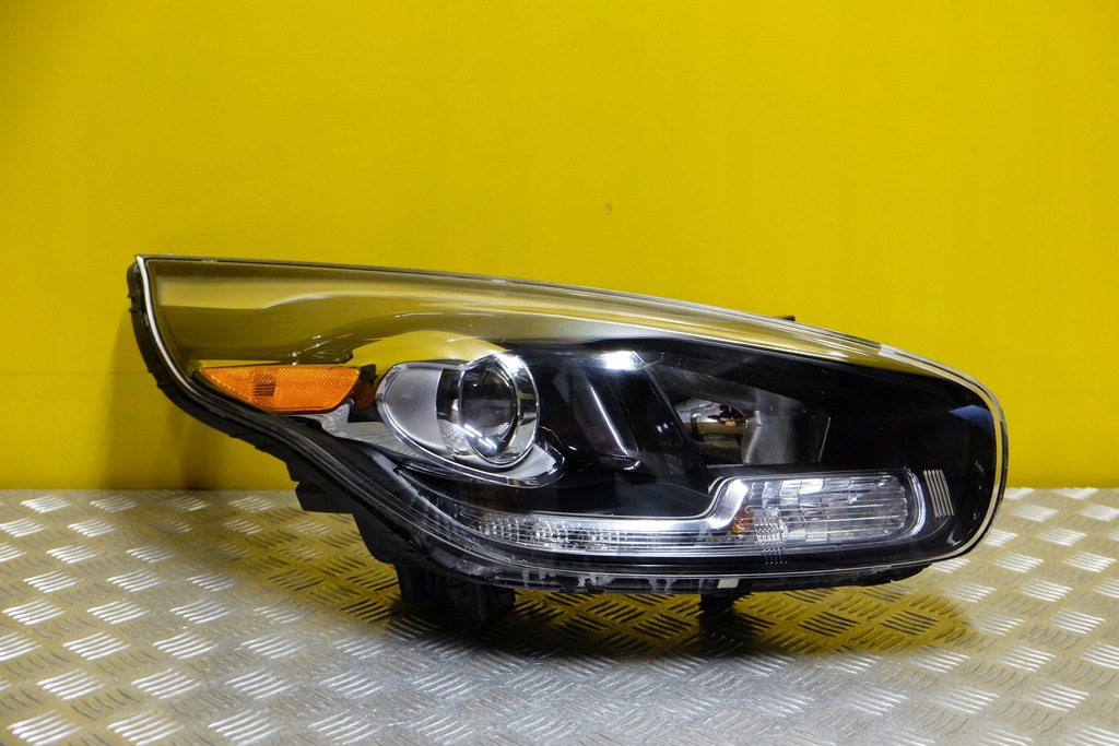фото №1, Kia carens 4 iv rondo 2013- фара лампа r usa