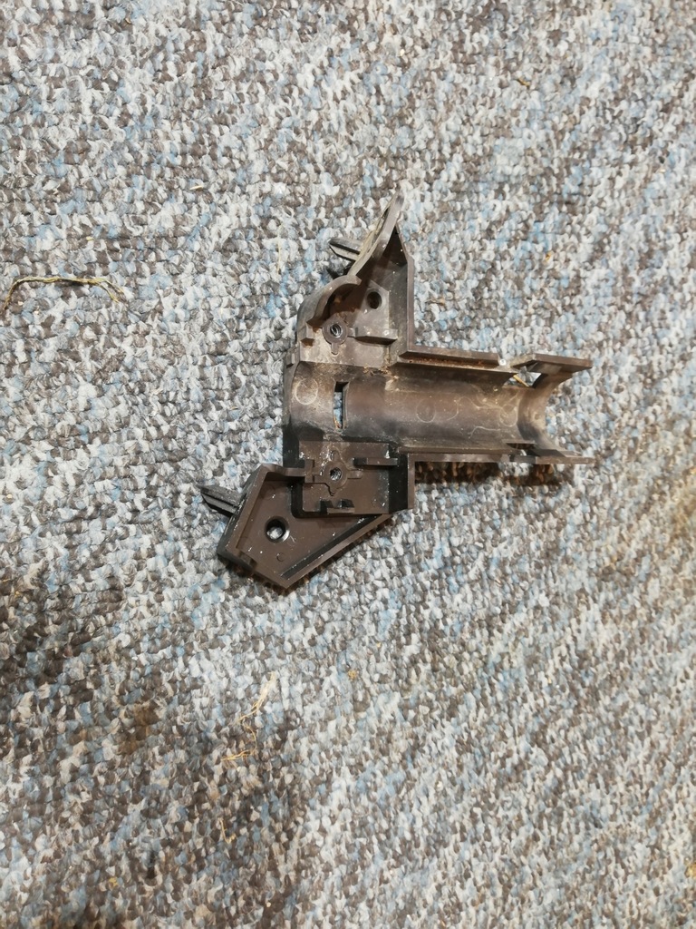 фото №1, Peugeot 5008 праве кронштейн розпилювача фара перед передні