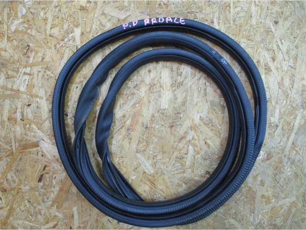 фото №1, Toyota proace ii verso прокладка дверь перед правое