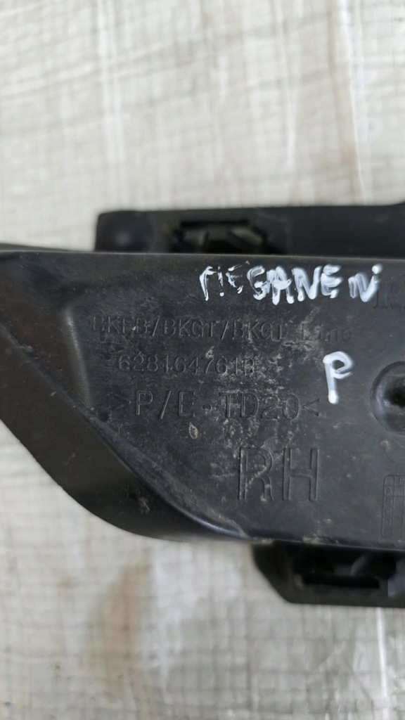 фото №3, Направляющая бампера перед правый renault megane iv 628164761r