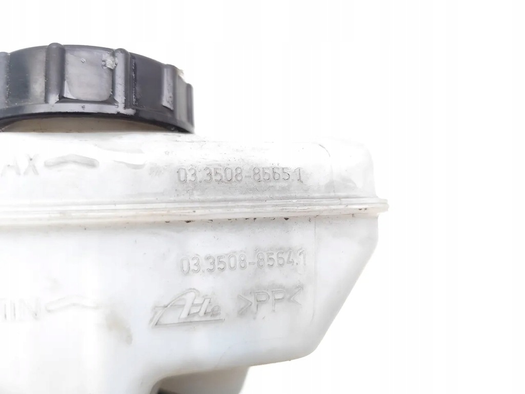 фото №7, Jaguar xe главный цилиндр сцепления 2.0 d дизель 132kw 180 hp 2016 седан