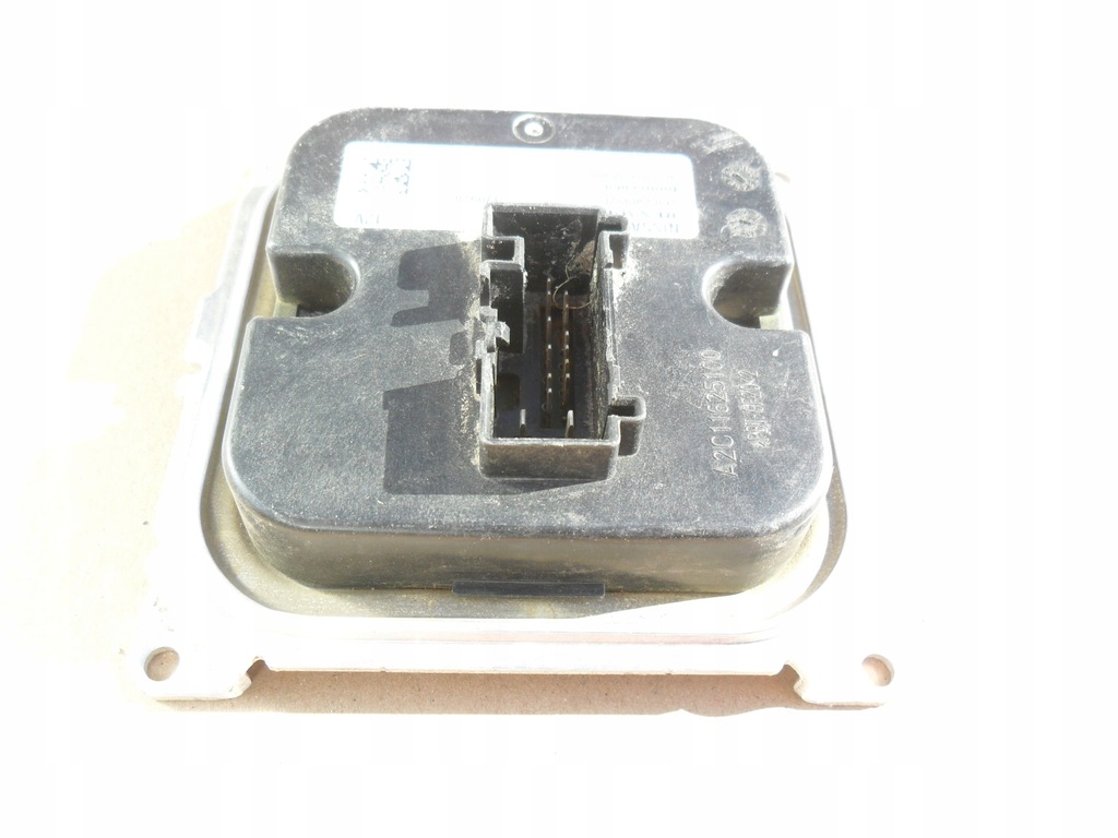 фото №10, Nissan leaf ii 2 2020 перетворювач модуль led лампи