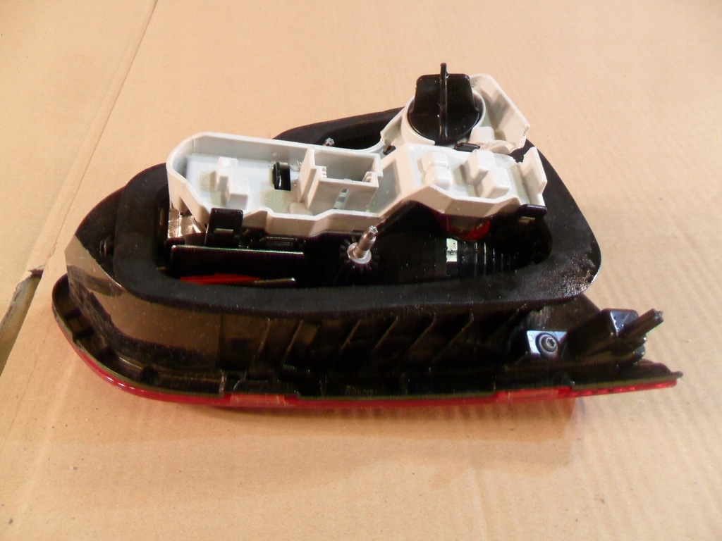 фото №13, Vw golf vii hb 5g0945094 лампа задня права кришка багажника