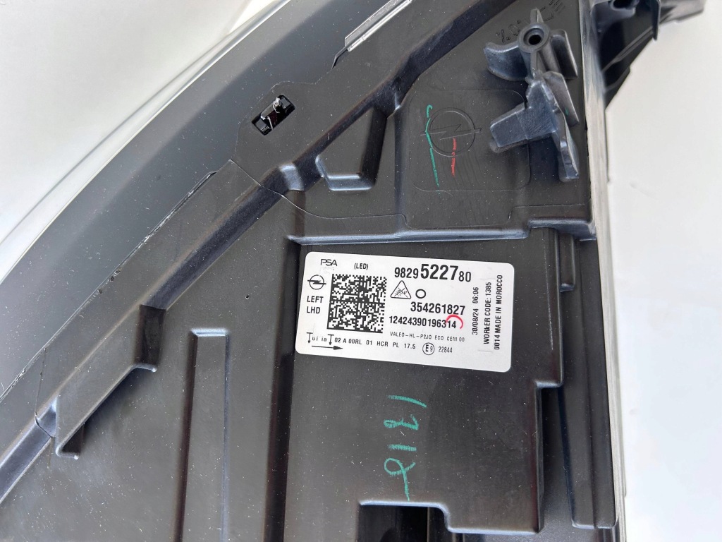 фото №6, Opel corsa f лампа левая перед 9829522780 оригинал