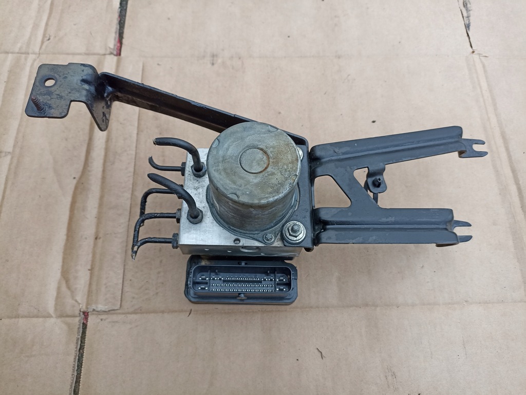 фото №1, Mercedes w177 a-klasa насос тормозная abs