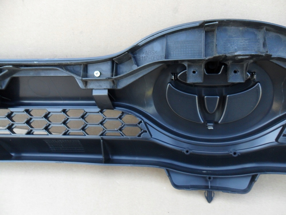 фото №8, Toyota corolla verso zer 2004 2005 решётка бампера