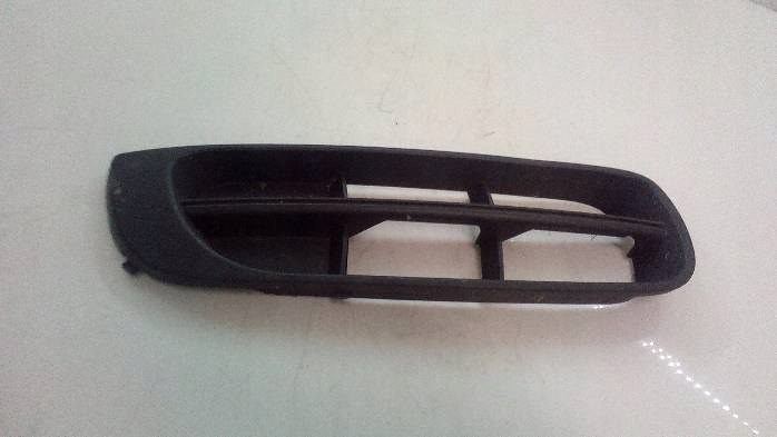 фото №8, Решётка бампера правая skoda fabia ii 5j0807368