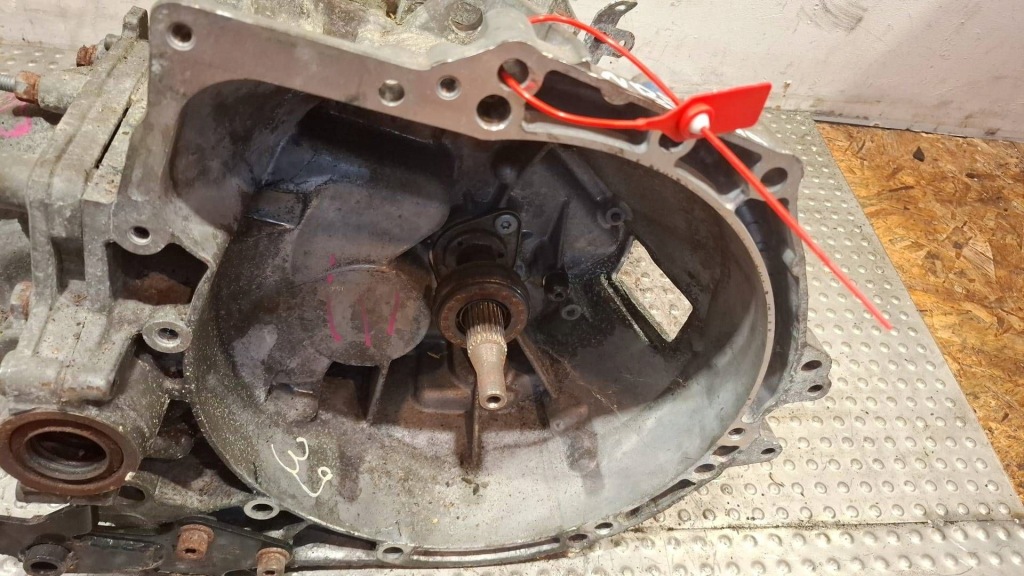 Коробка передач передач 20mb39 peugeot 308 ii t9 1.6 ehdi 13- запуск стоп с Разборки