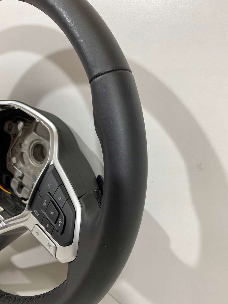 фото №13, Воздуховод кожа vw golf viii лепестки переключения multi