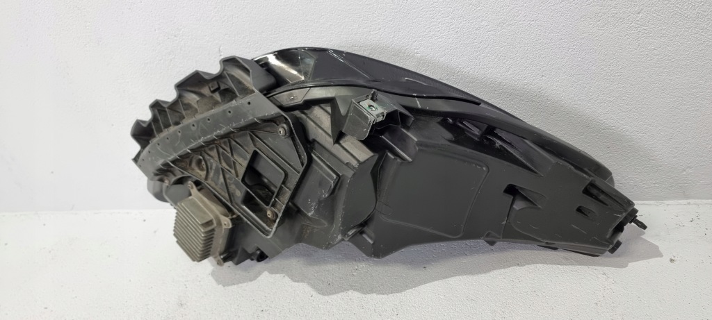 Фара левый перед передняя tesla 3 рестайлинг  y full led 21-23 в Украине