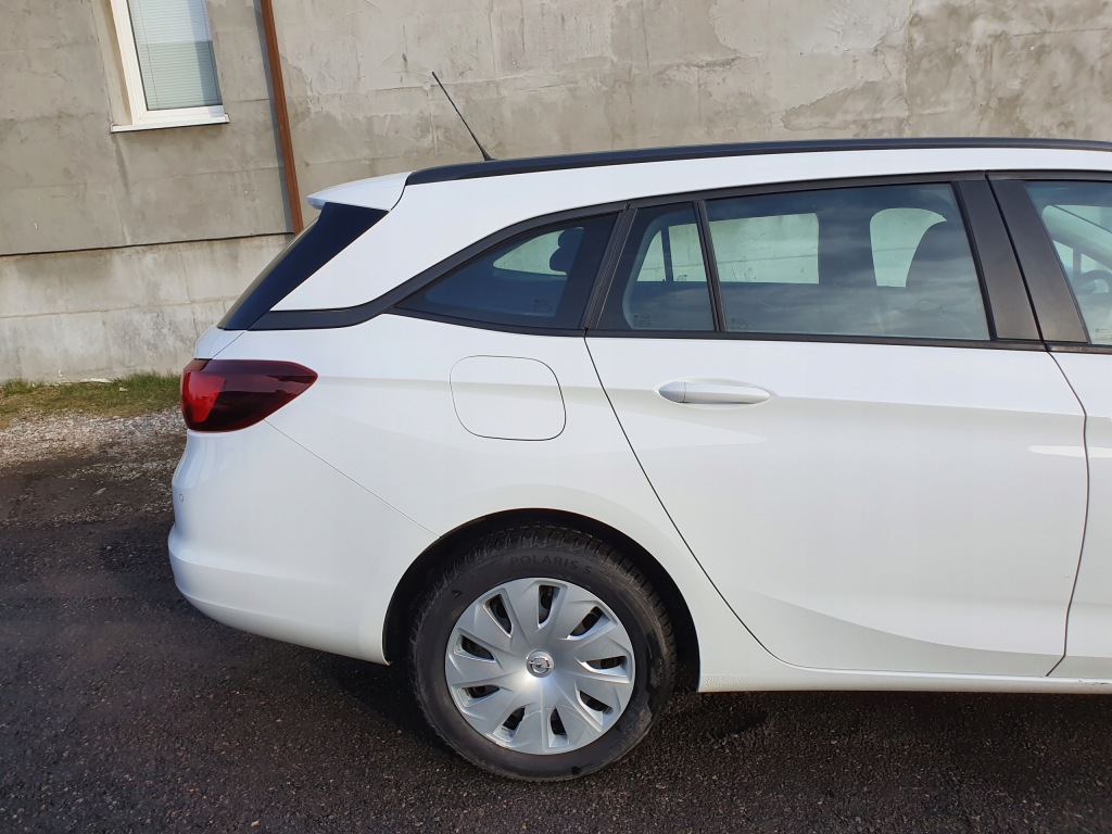 фото №1, Крыло правый задний четверть astra k kombi y40r