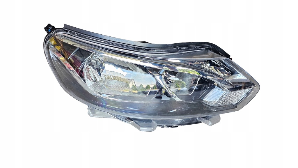 фото №1, Лампа правая перед toyota proace ii 9808581180