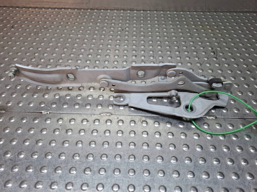 Купити Петля кришки багажника правий задні 7060628 bmw 3 e92 e93