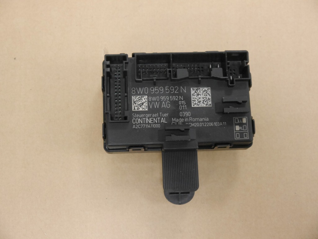 фото №1, Audi a4 a5 8w блок керування модуль двері 8w0959592n