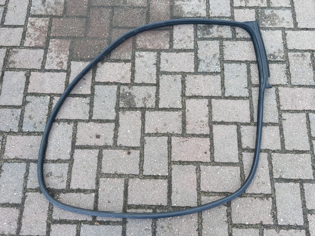 фото №1, Mini cooper f56 прокладка дверь левая левый перед 5a4cf93