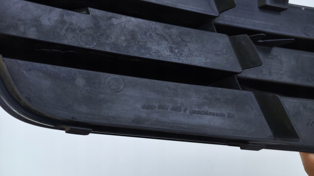 Audi a6 c7 4g0 дорестайлінг  решітка заглушка бампера правий перед kr160 Недорого