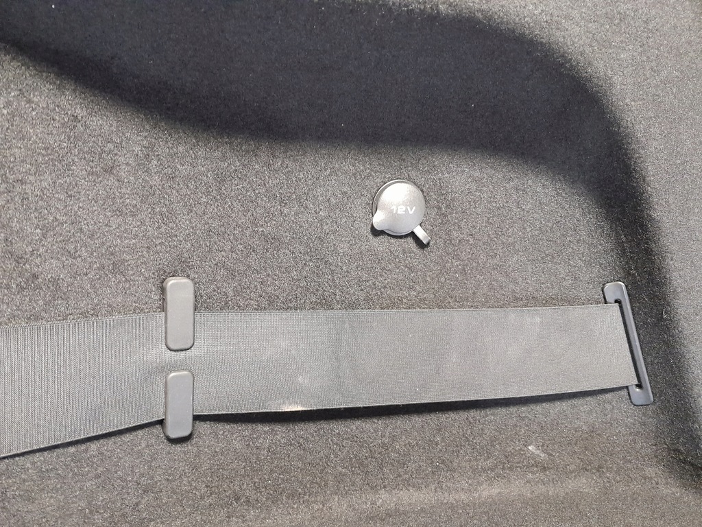 фото №5, Maserati levante обшивки багажника правый левый 21 rok 6700983800