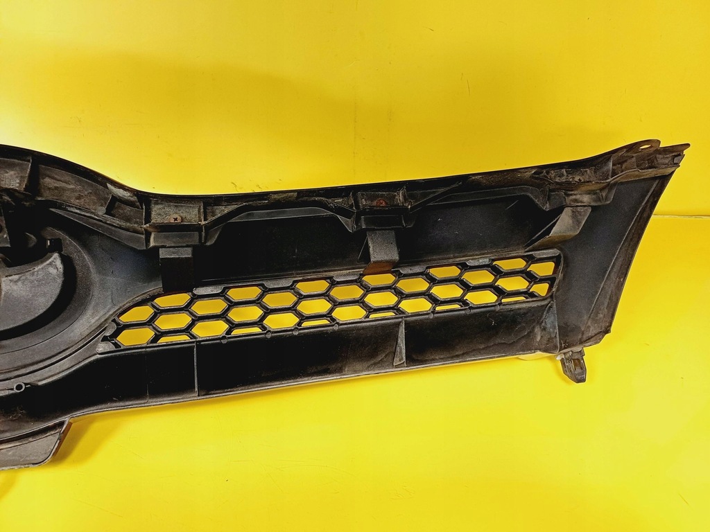 фото №8, Решітка радіатора решітка радіатора toyota corolla verso ii 04-09 531170f010 / 531110f010 nr120