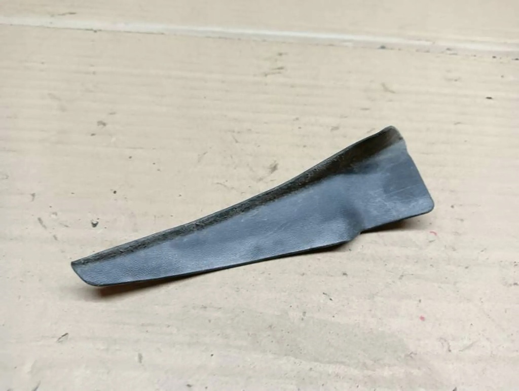 фото №1, Уголок правый защита жабо skoda rapid 5ja819448b