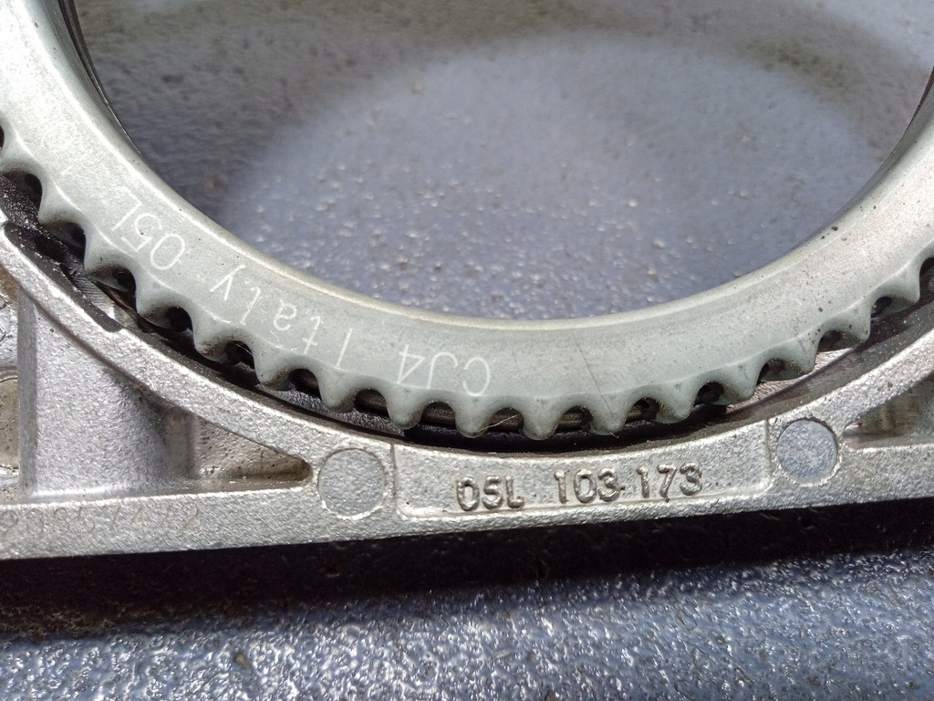 фото №5, Octavia iv 2.0 tdi сальник вала 05l103173