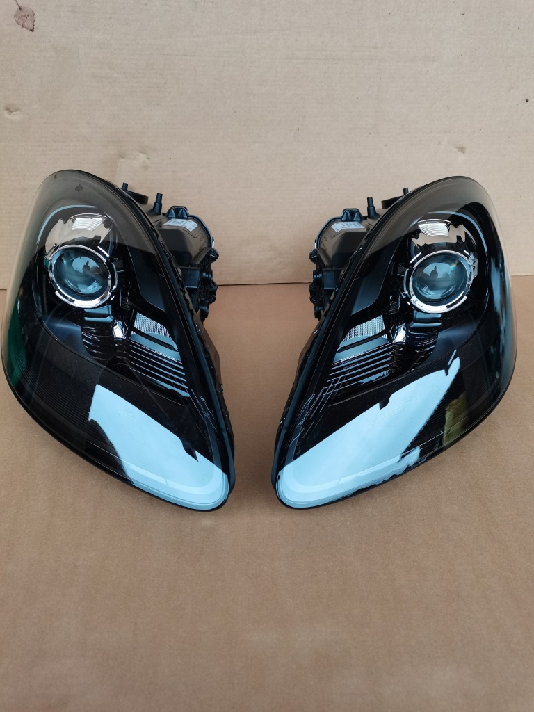 Porsche boxster cayman 982 комплект . лампа передних новая  982941009c 982941010c Оригинал