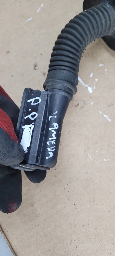 фото №10, A6 c7 s6 штекер колодка дверь 18pin камера 4h0972702