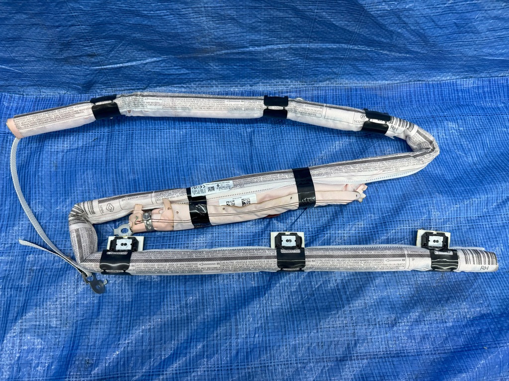 фото №1, Шторка безпеки повітряна подушка безпеки права renault austral 985p07196r