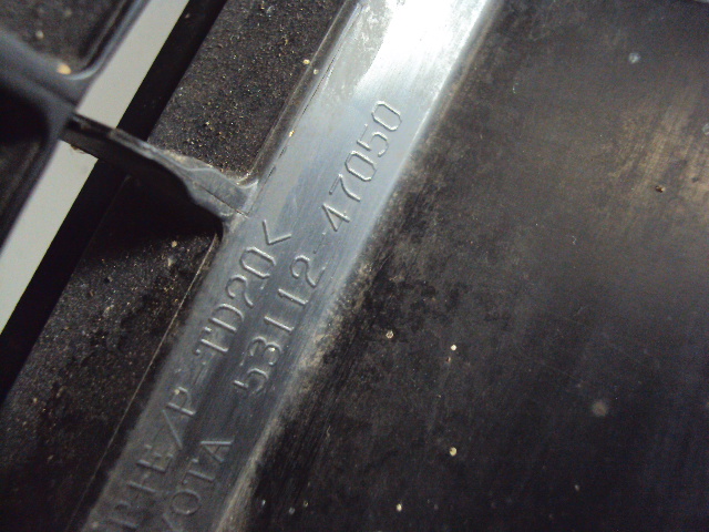 фото №7, Решітка бампера перед toyota prius + 11-