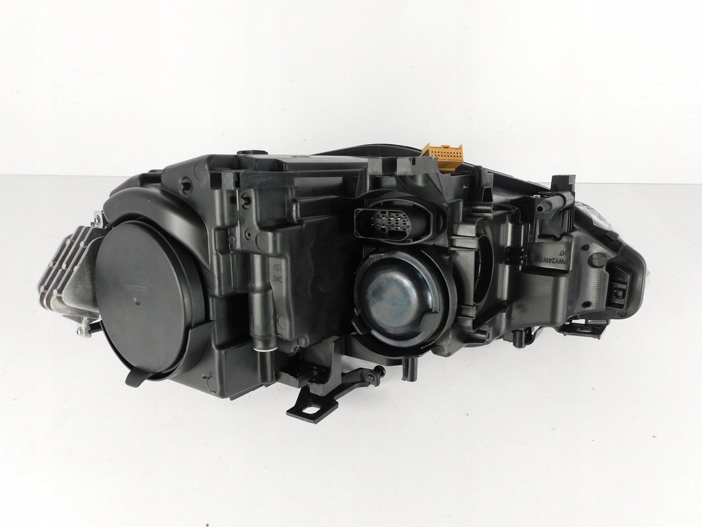 фото №8, Audi a5 8t lift лампа правая ксенон нет поворотный 8t0941006c nowa