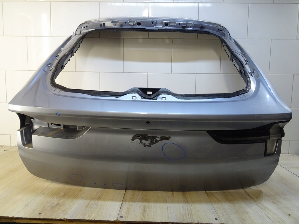 фото №1, Ford mustang mach-e mach e 20- кришка багажника багажника lj8b-r404d74-ad llu